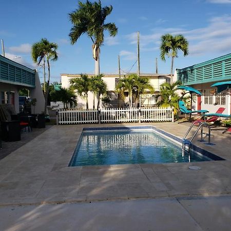Georges Royal Inn Frederiksted Luaran gambar