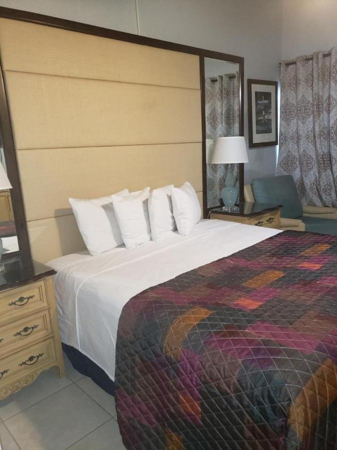 Georges Royal Inn Frederiksted Luaran gambar