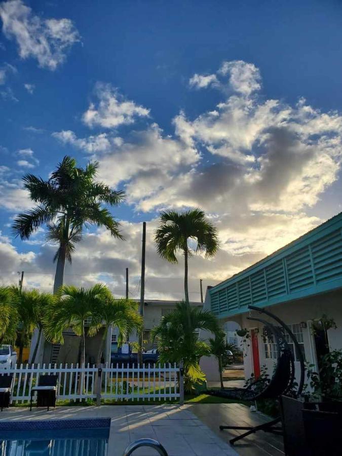 Georges Royal Inn Frederiksted Luaran gambar